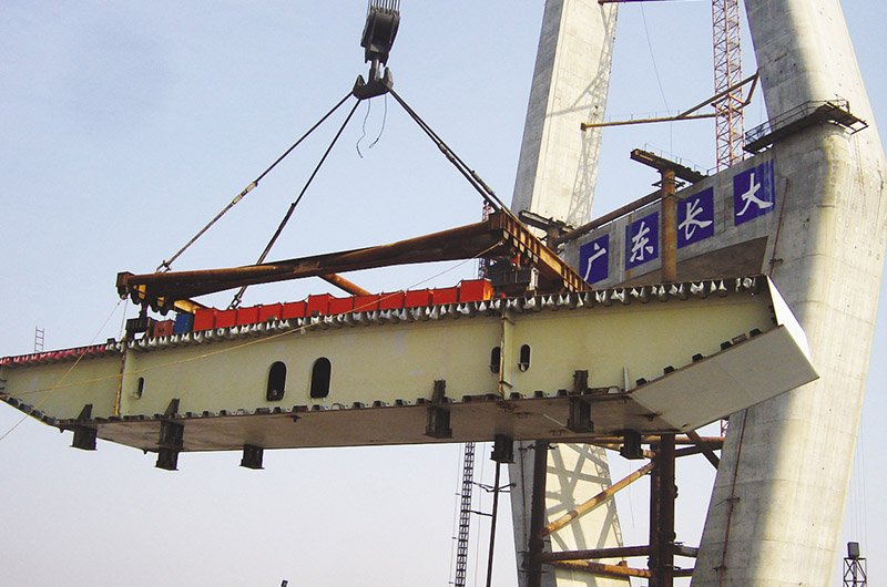 杭州湾大桥主桥面板安装工程