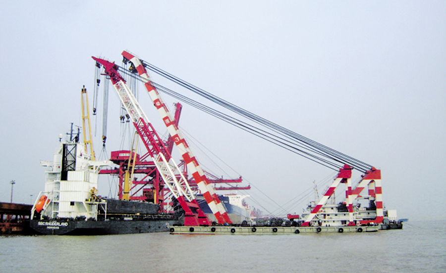 1600T驳船多船吊装工程